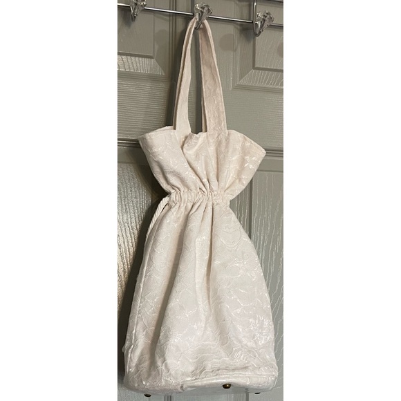 Hand Crafted White Lace Boho Wedding Purse NWT - Picture 7 of 8
